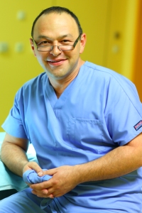 Пластический хирург, д.м.н. Салиджанов Анвар Шухратович